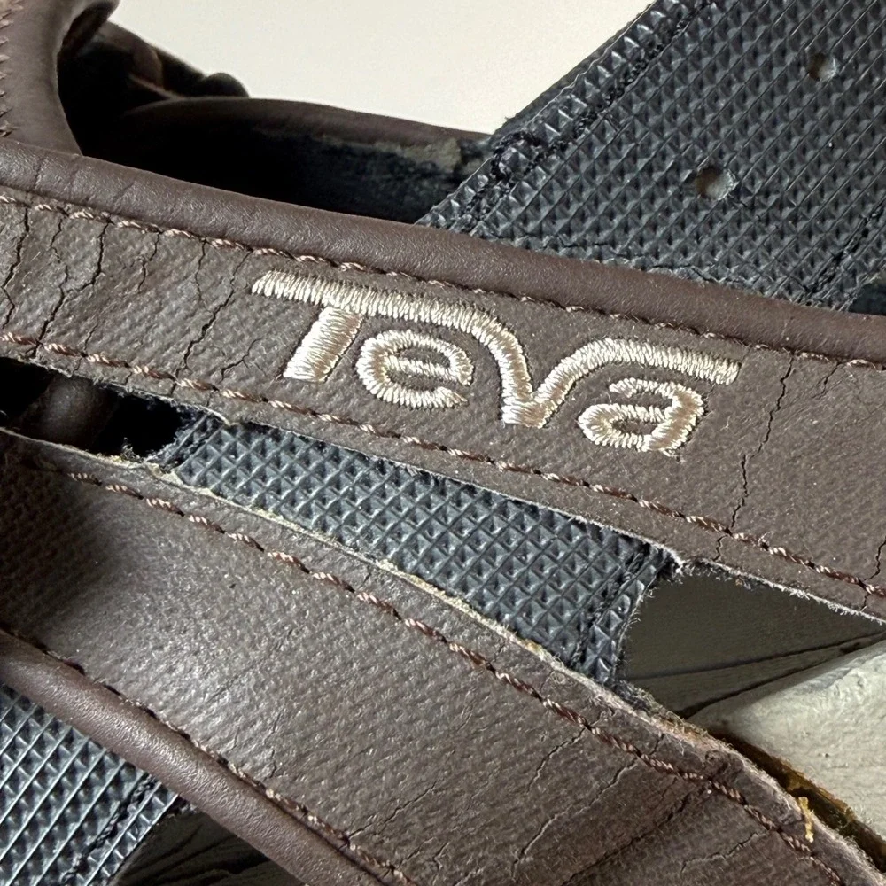 Teva Omnium Brown Fisherman Sport Sandal Mens 13 S/N 6968 Closed Toe Water Shoes